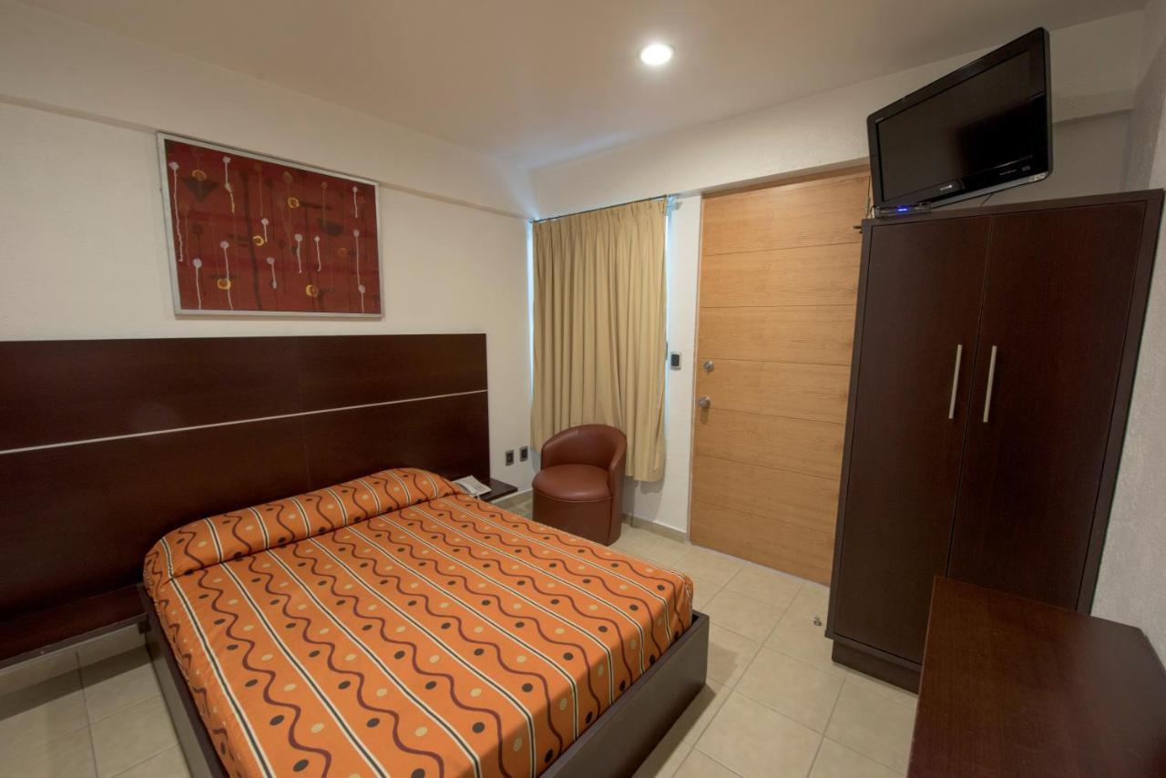 Hotel Oaxaca Inn Express Екстериор снимка