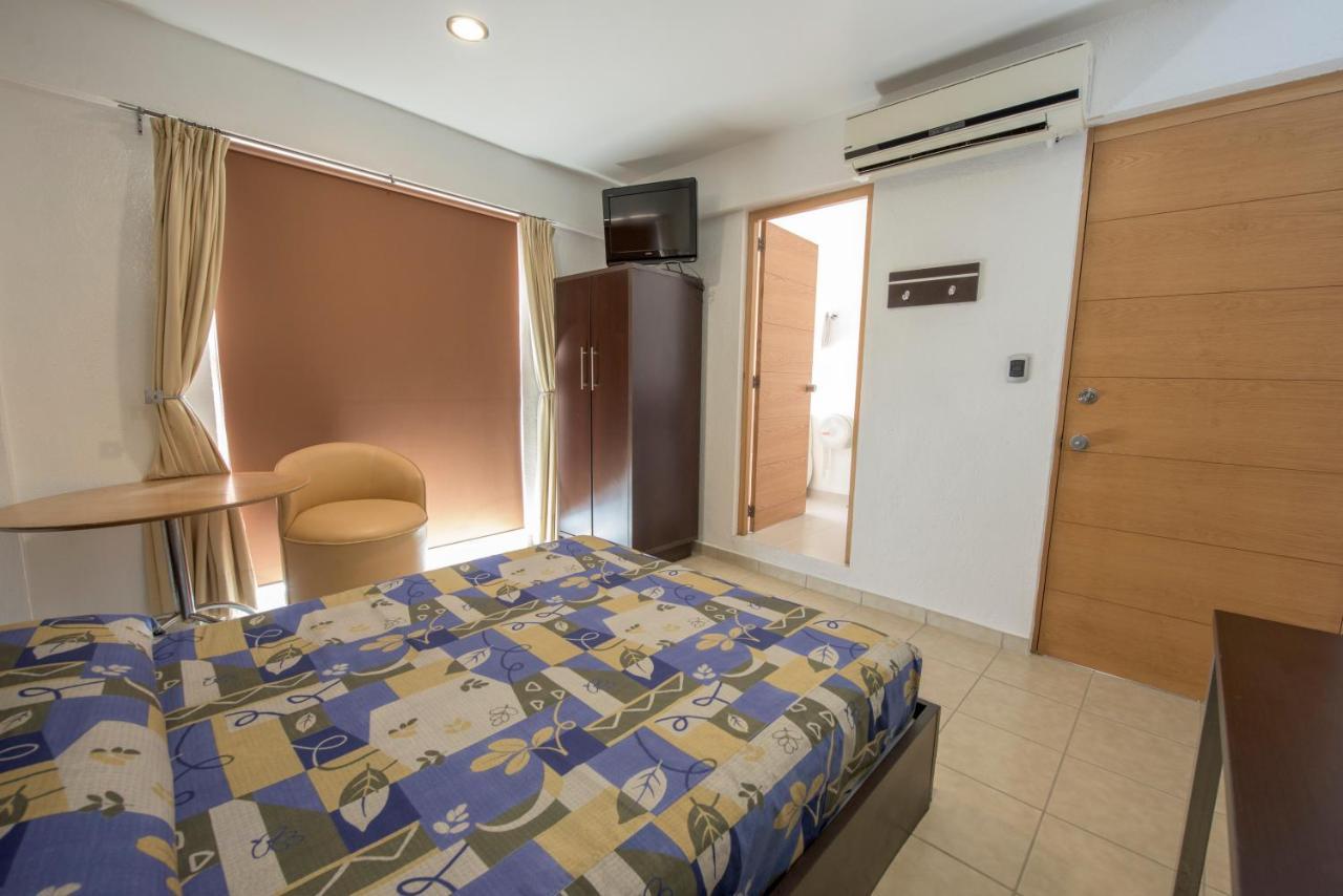 Hotel Oaxaca Inn Express Екстериор снимка