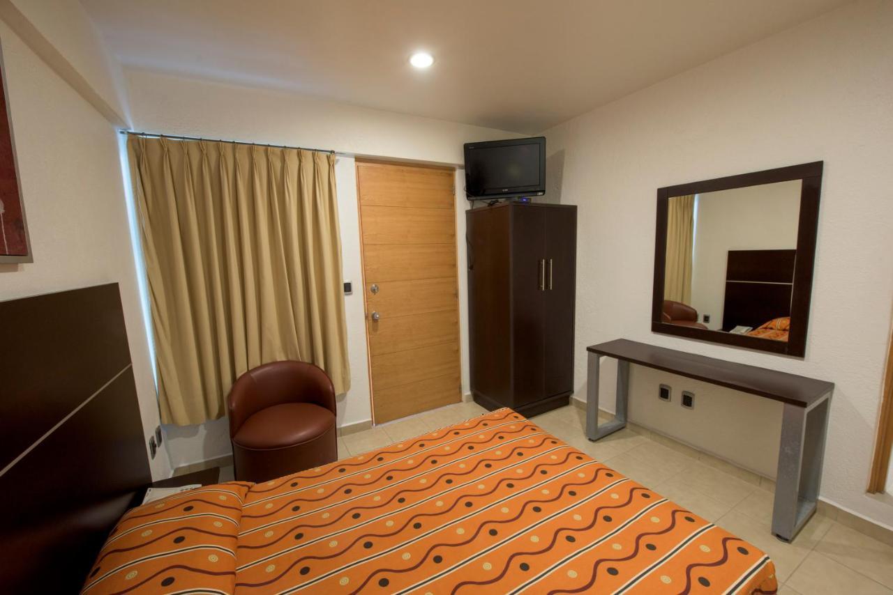 Hotel Oaxaca Inn Express Екстериор снимка