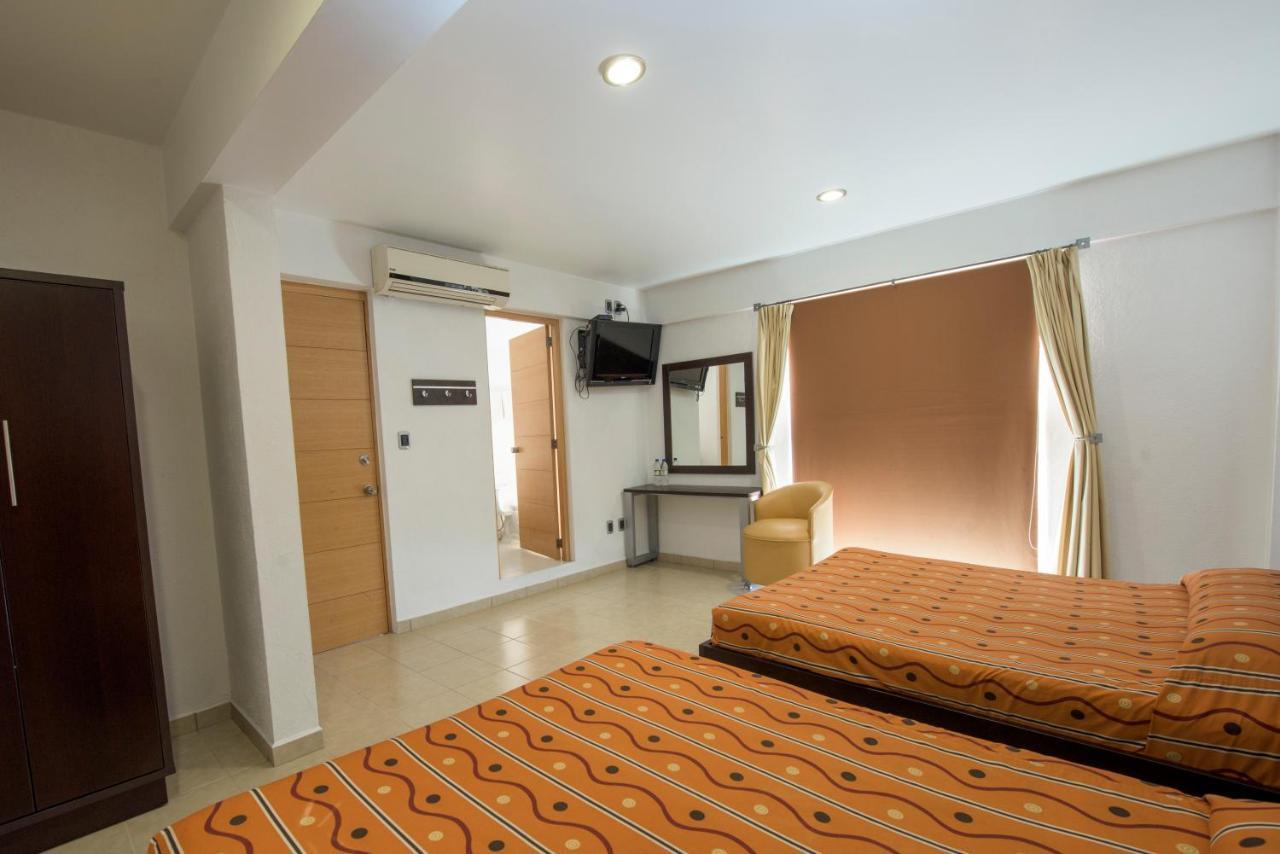 Hotel Oaxaca Inn Express Екстериор снимка